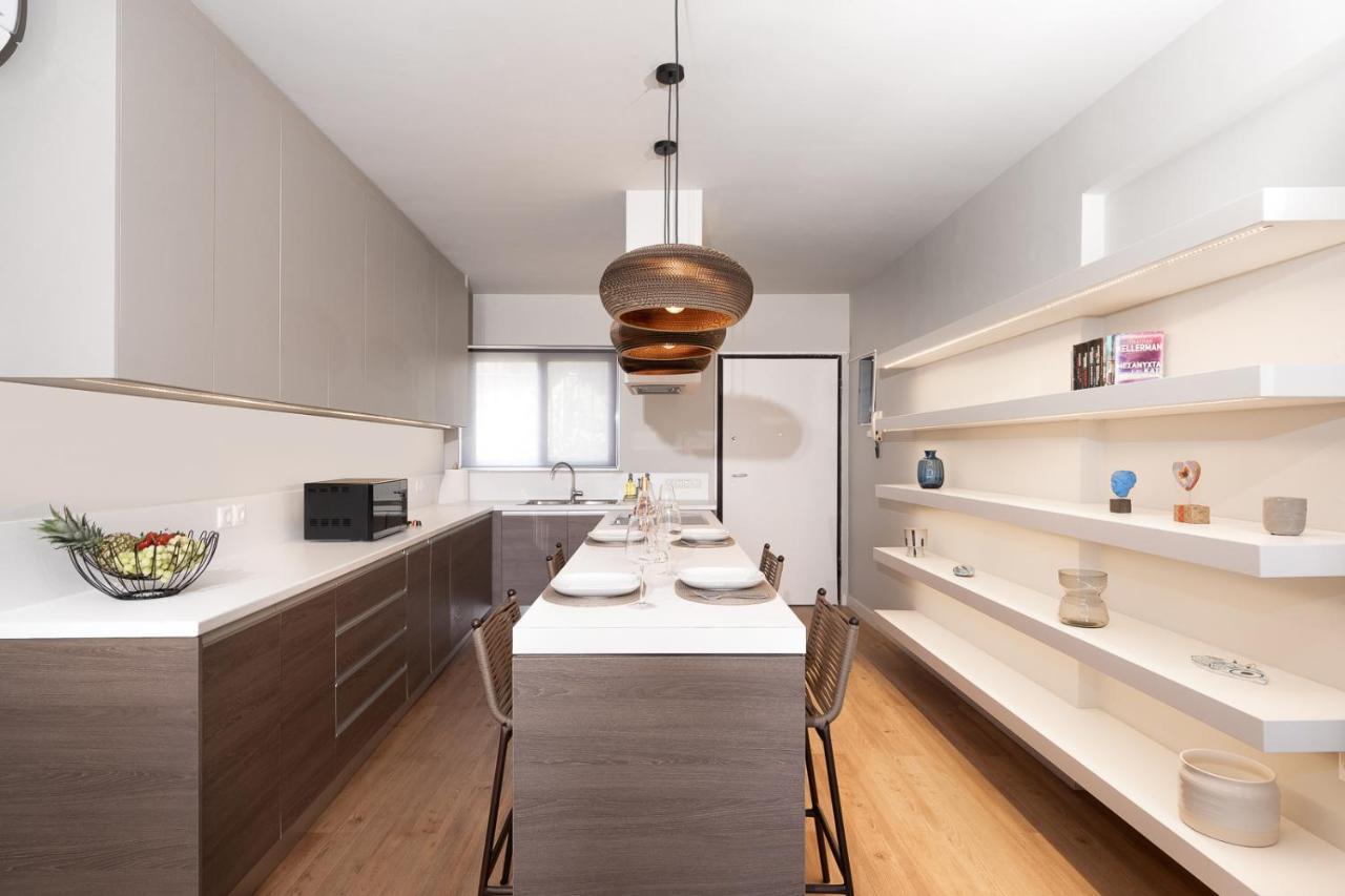 Blue Avra Apartment By A&D Properties Pórto Ráfti Exteriör bild